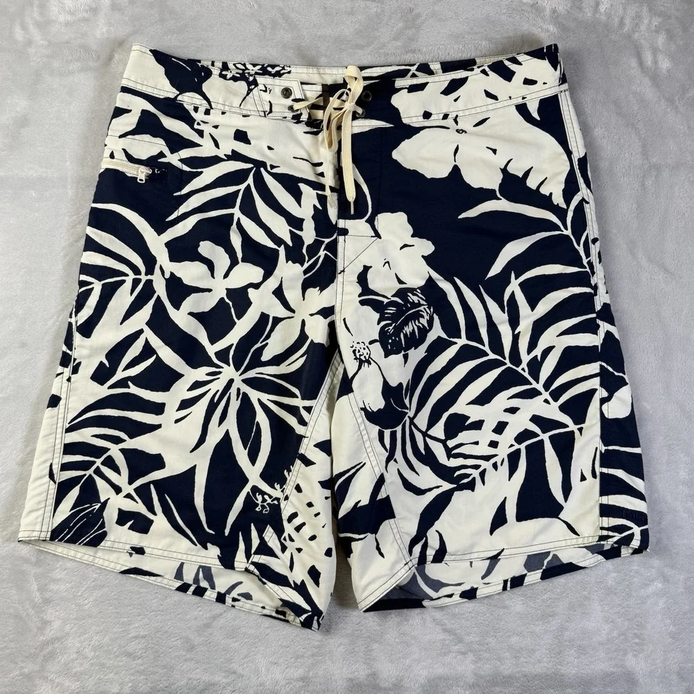Patagonia‎ Wavefarer Board Shorts Men's 34 Blue/White Summer Vacation Unlined
